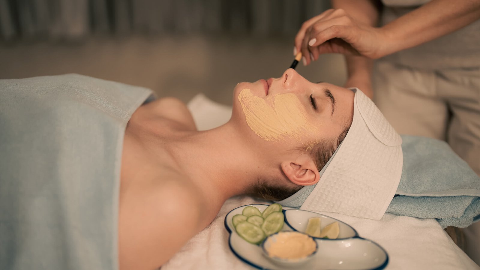 mukha-abhyanga-training